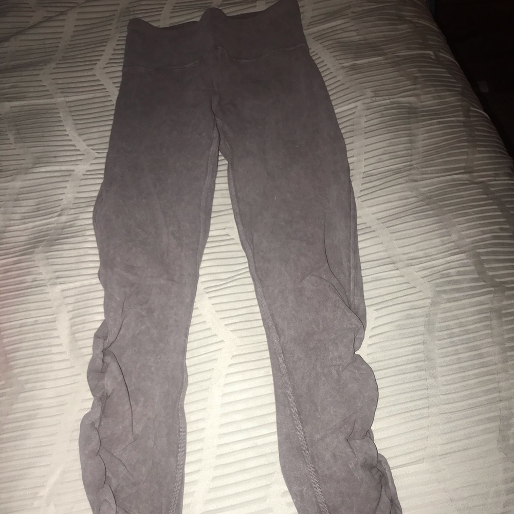 Lululemon leggings size 4